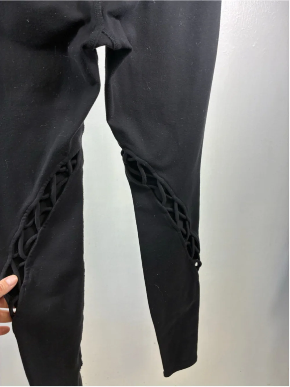 Alo Yoga Entwine Leggings in Black Size S
